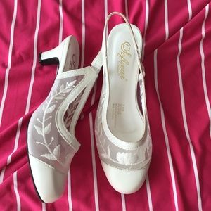 White slingback pumps NWOT